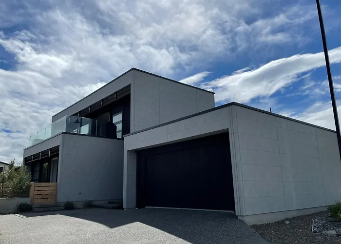 Luxurious And Alpine Views Wanaka