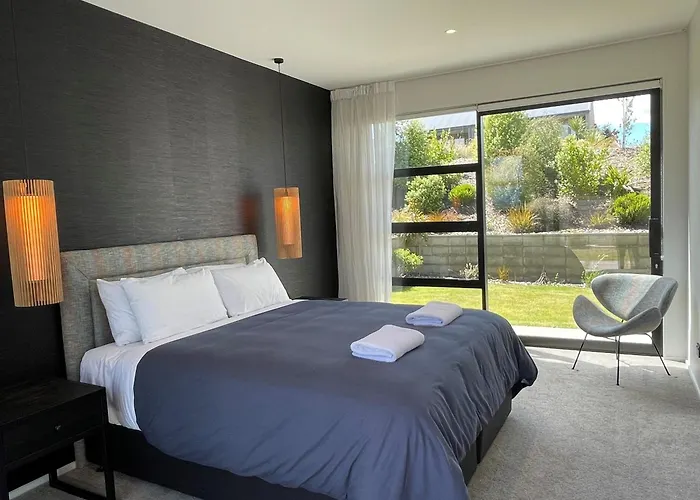 Luxurious And Alpine Views Ferienhaus Wanaka