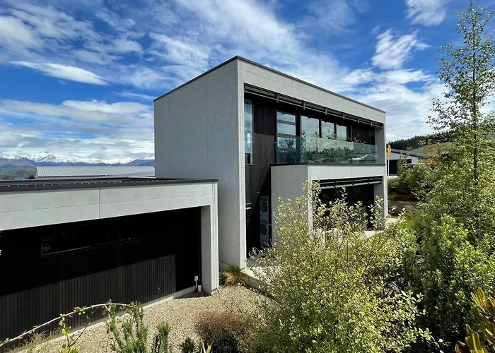 Luxurious And Alpine Views Ferienhaus